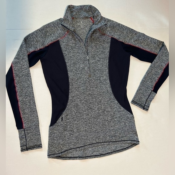 Athleta Tops - Athleta active1/2 zipper long sleeve‎ pull over top navy,gray, red. Size XS. G13